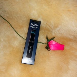 COPY - TreStique Mascara l: Icelandic Black Lacqu…